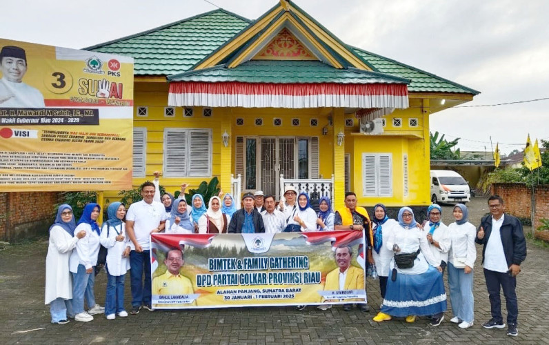Bimtek dan Family Gathering ke Alahan Panjang Sumatera Barat, DPD Golkar Riau Perkuat Tali Silaturahmi dan Solidaritas Sesama